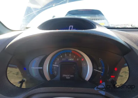 2010 Honda Insight Lx from USA, damaged, VIN JHMZE2H5XAS004808